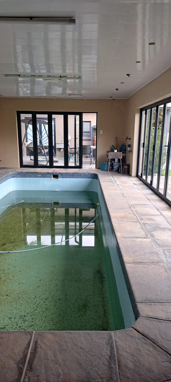 4 Bedroom Property for Sale in Rondebosch East Western Cape